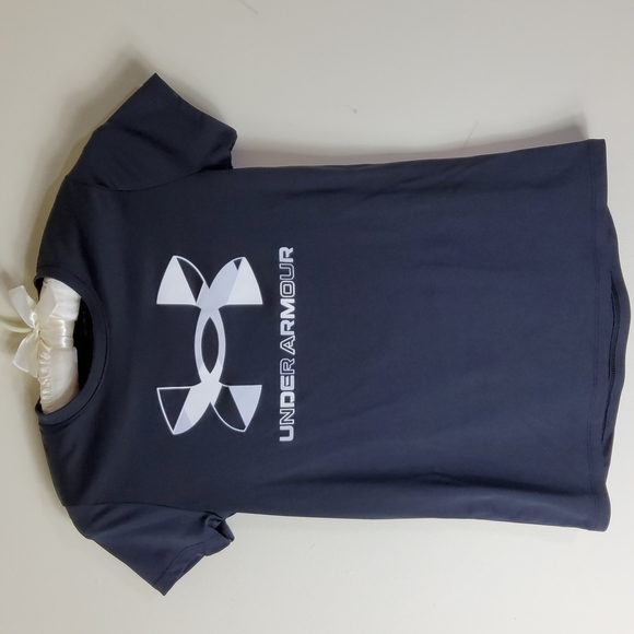 Under Armour Other - Under Armour Youth Heatgear Shirt M